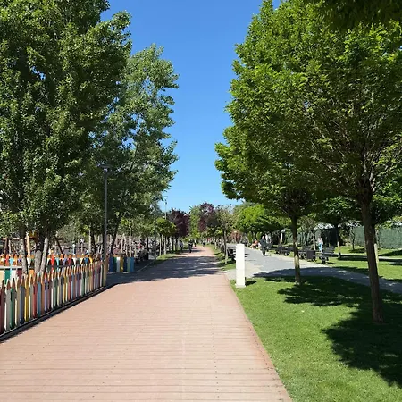 Modern Bükreş